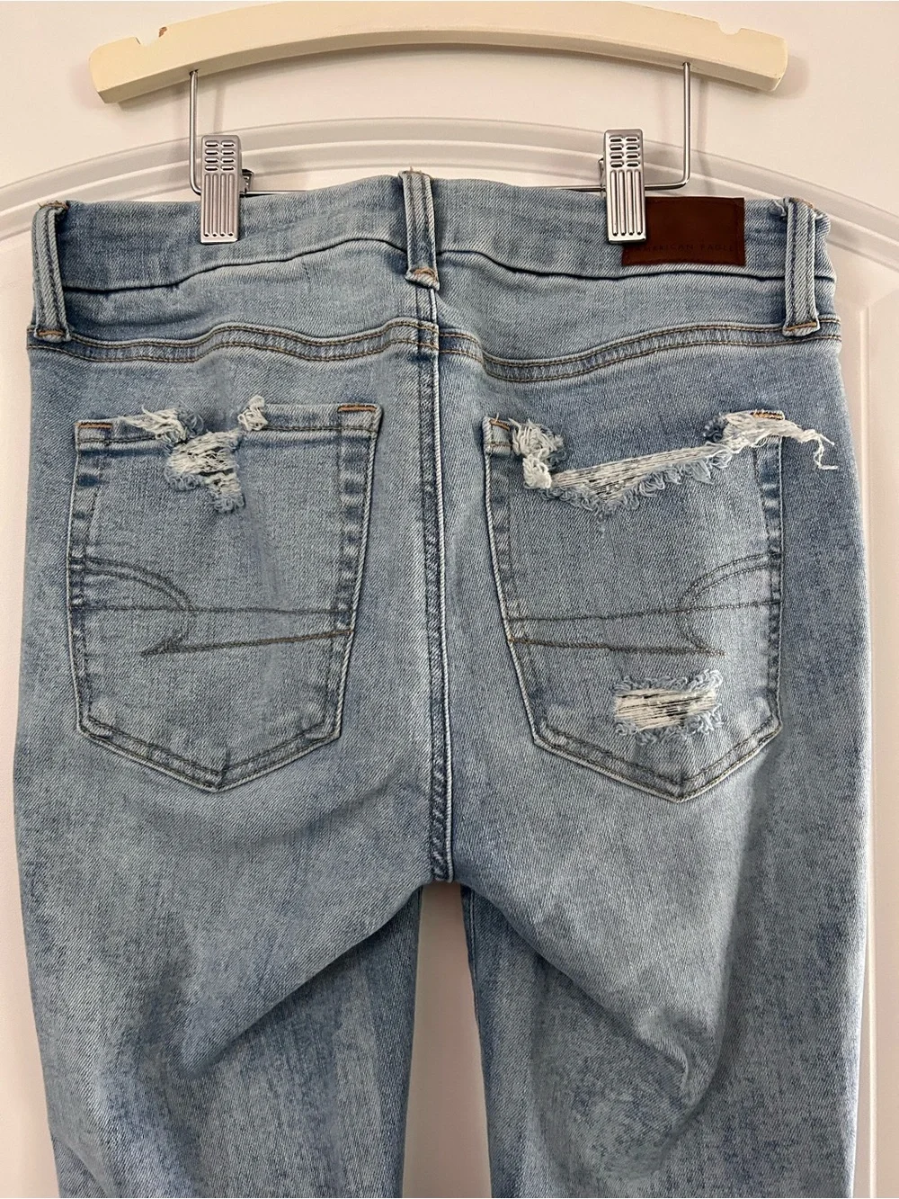 American Eagle Outfitters Light Blue Distressed Jeggings